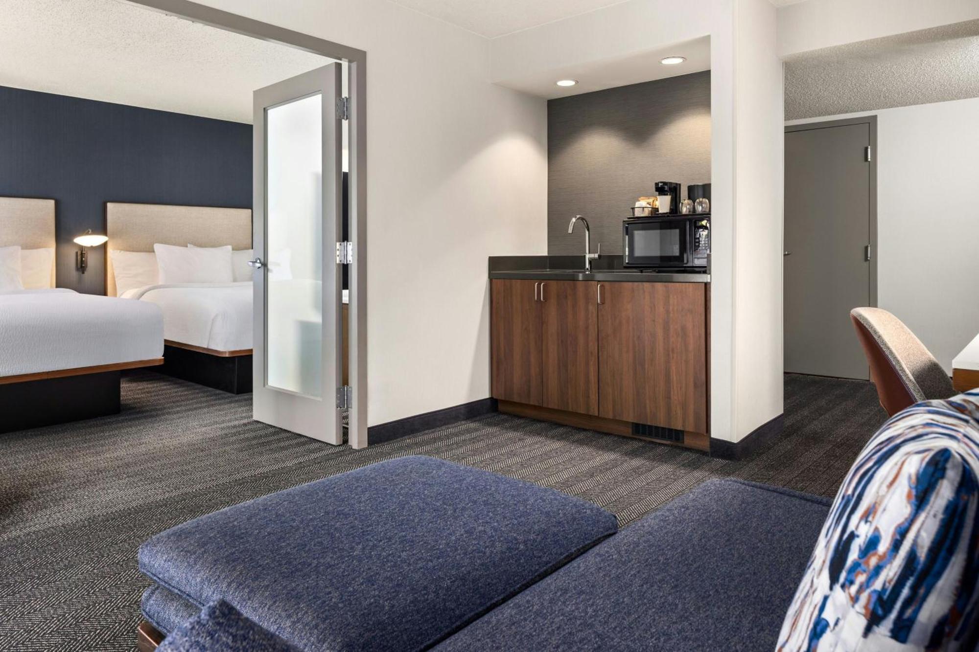 Courtyard By Marriott Chicago Downtown/River North Buitenkant foto